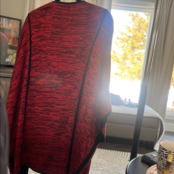 Ming Wang red and black marled poncho sweater wrap • s/m - Picture 3 of 6